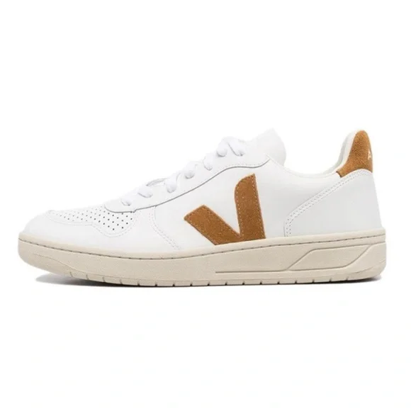 Veja V-10 Women’s Leather Shoes Sneakers White Camel Size 9 - Picture 1 of 10
